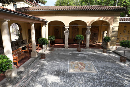  Lapidarium 